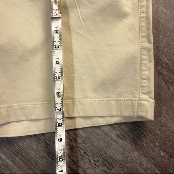 L.L. Bean Cream Flat Front Shorts with Timeless Appeal 38W - Picture 12 of 14